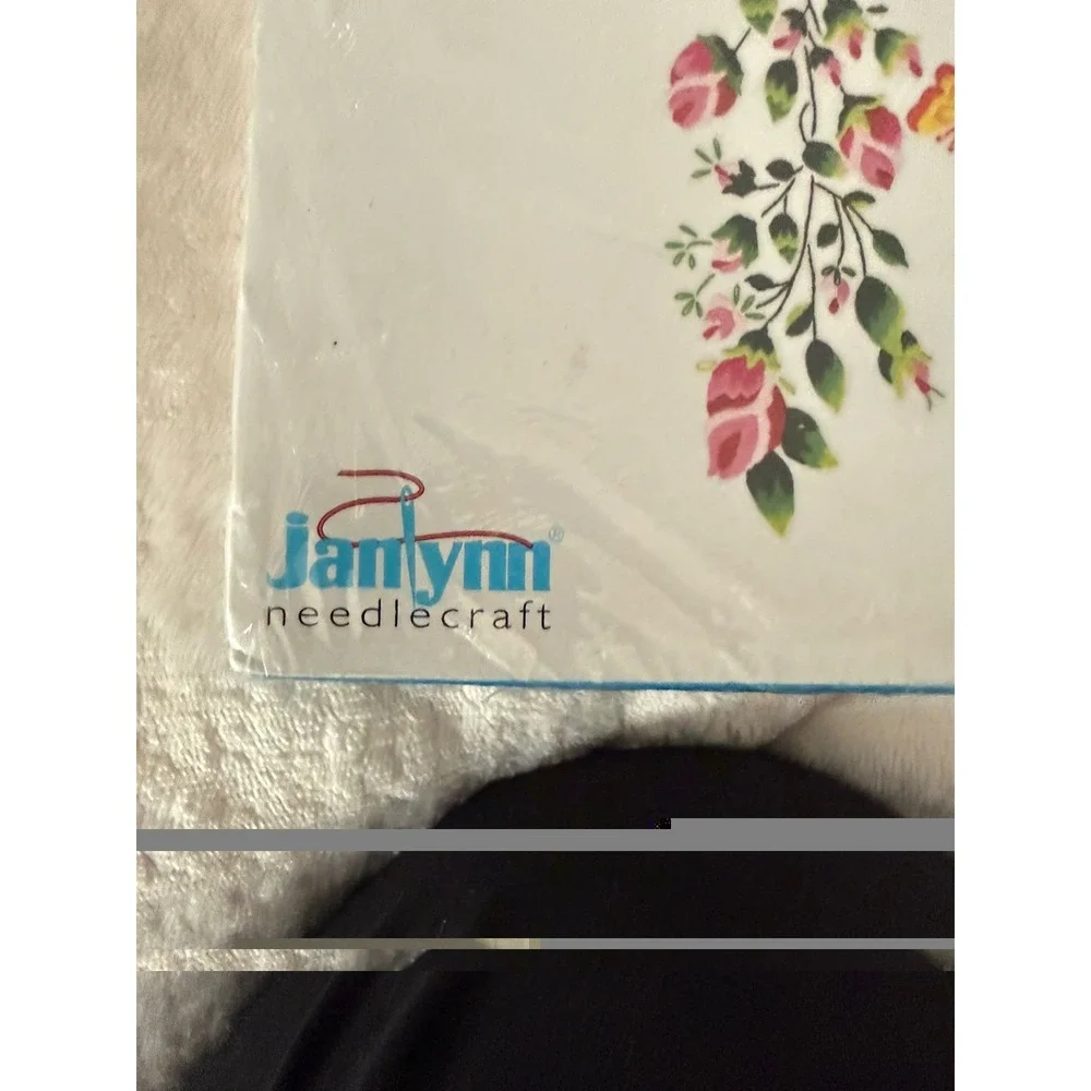 Janlynn Pillowcases - Roses And Butterflies - Stamped Embroidery